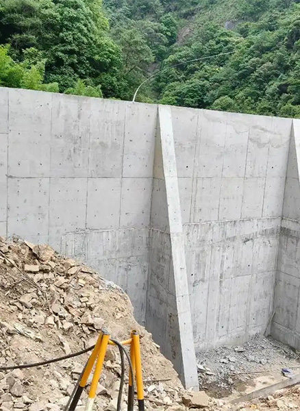 荷泽巨野县重力式挡土墙